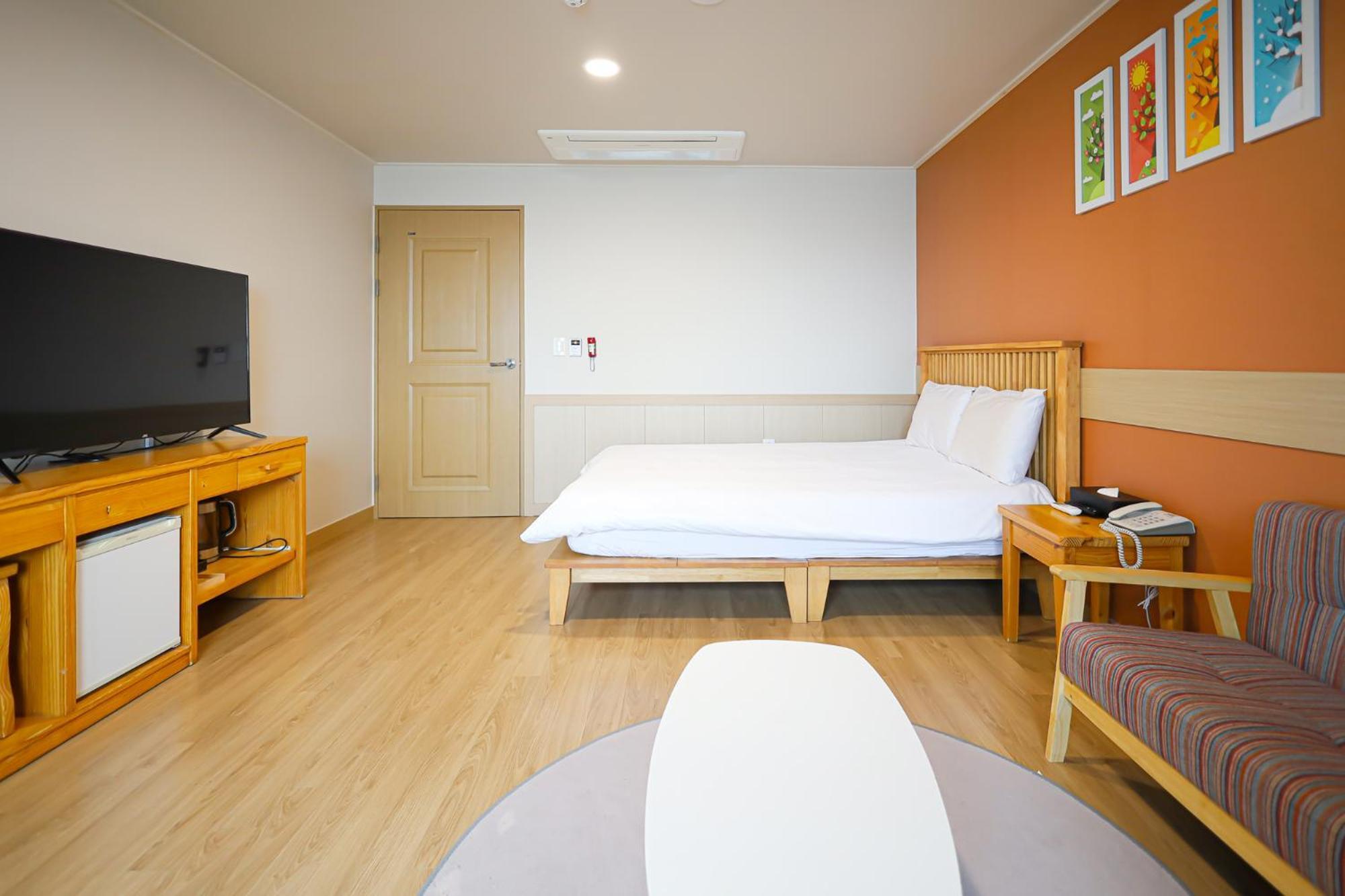 Fantastic Ocean View Sydney Hotel Чеджу Екстериор снимка