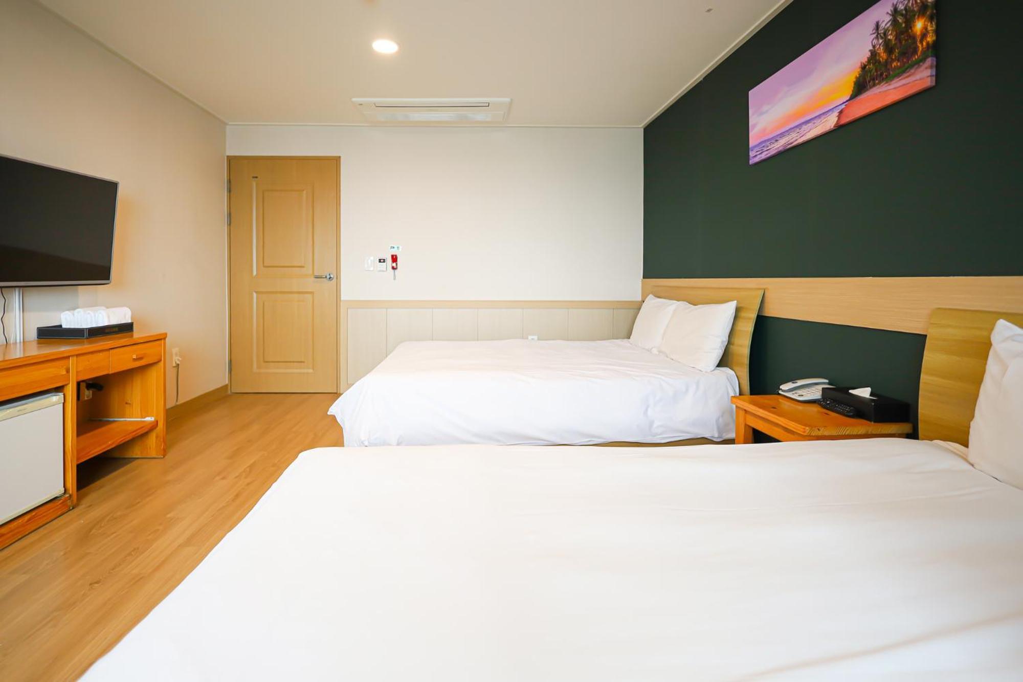 Fantastic Ocean View Sydney Hotel Чеджу Екстериор снимка