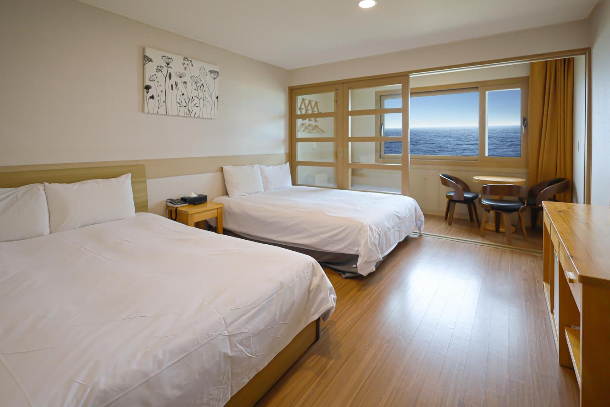 Fantastic Ocean View Sydney Hotel Чеджу Екстериор снимка