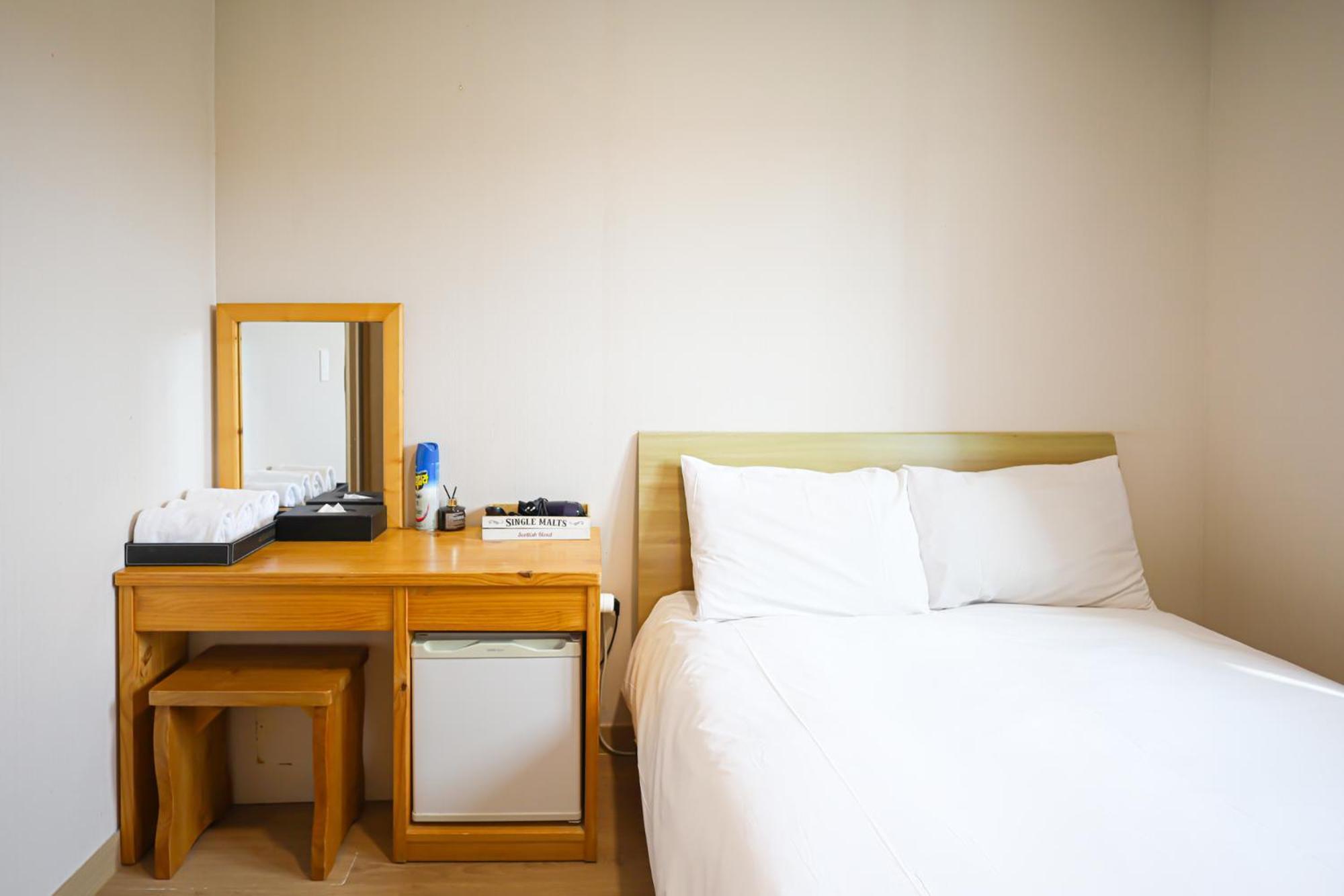 Fantastic Ocean View Sydney Hotel Чеджу Екстериор снимка