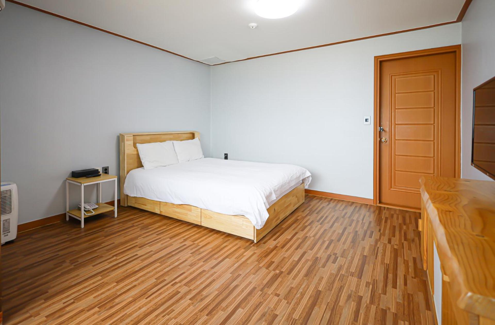 Fantastic Ocean View Sydney Hotel Чеджу Екстериор снимка