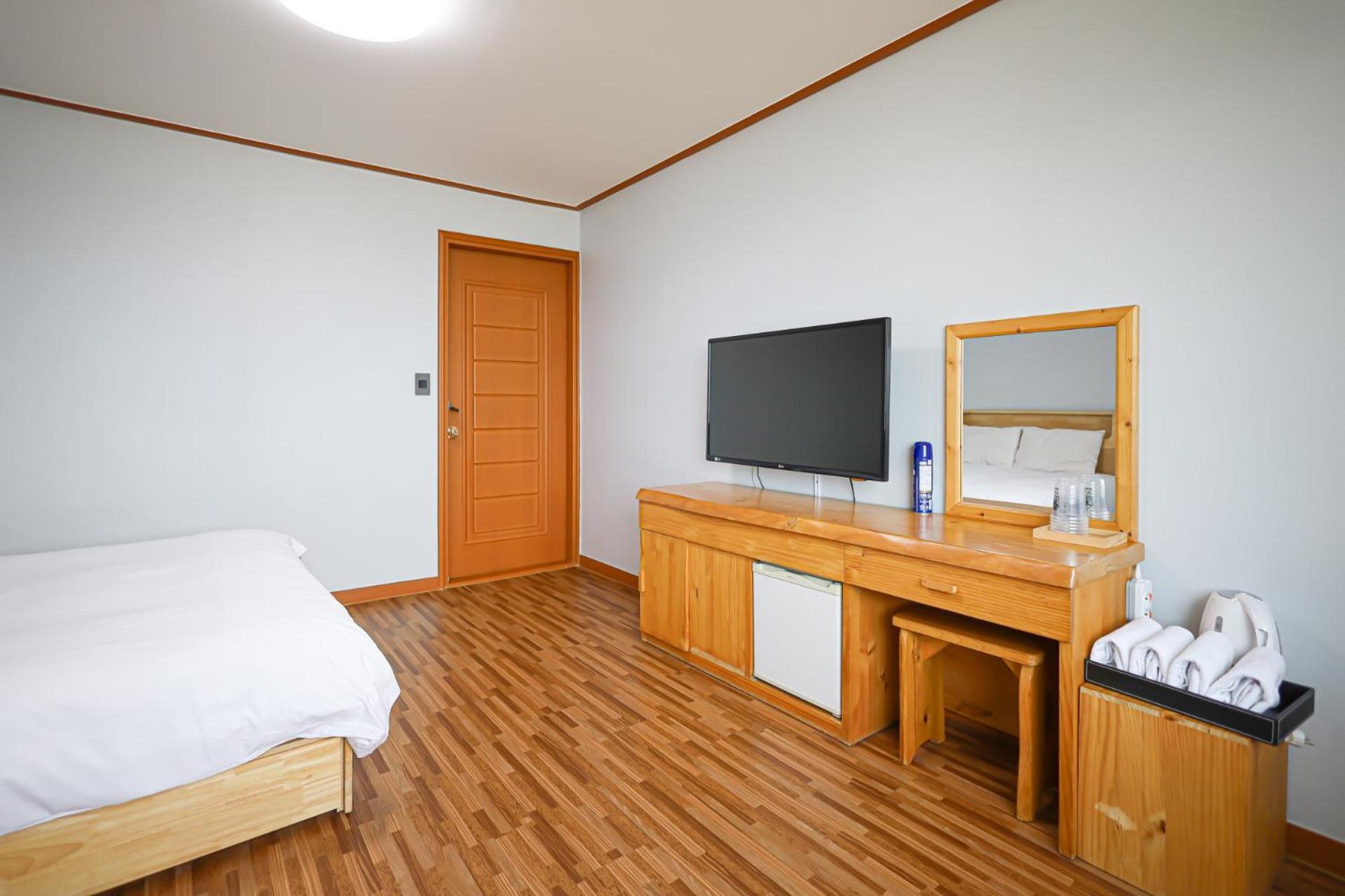 Fantastic Ocean View Sydney Hotel Чеджу Екстериор снимка