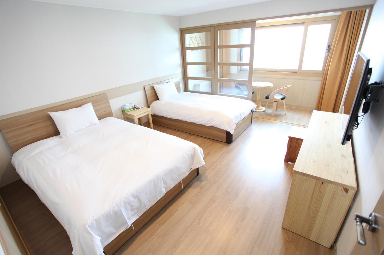 Fantastic Ocean View Sydney Hotel Чеджу Екстериор снимка