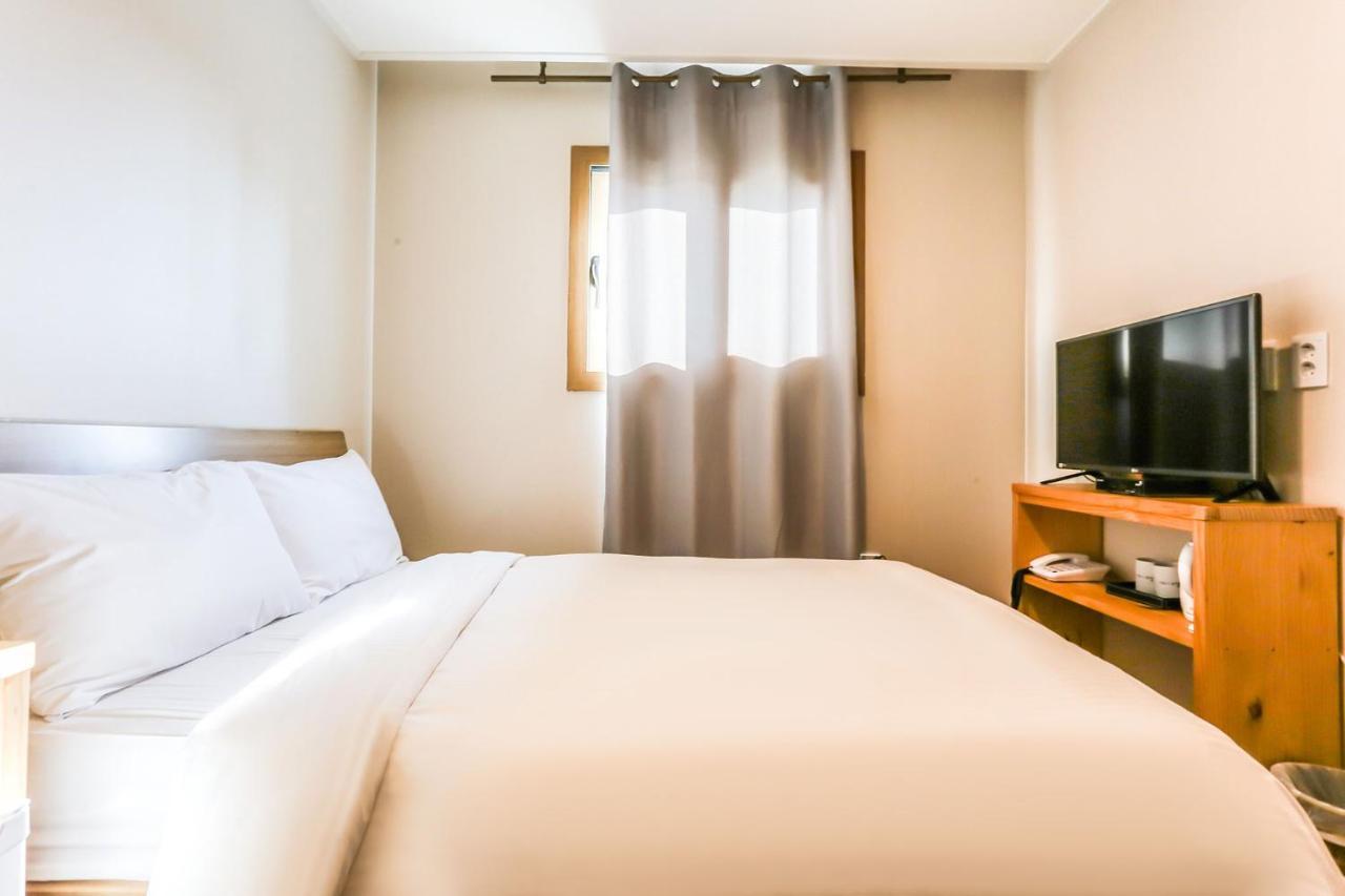 Fantastic Ocean View Sydney Hotel Чеджу Екстериор снимка