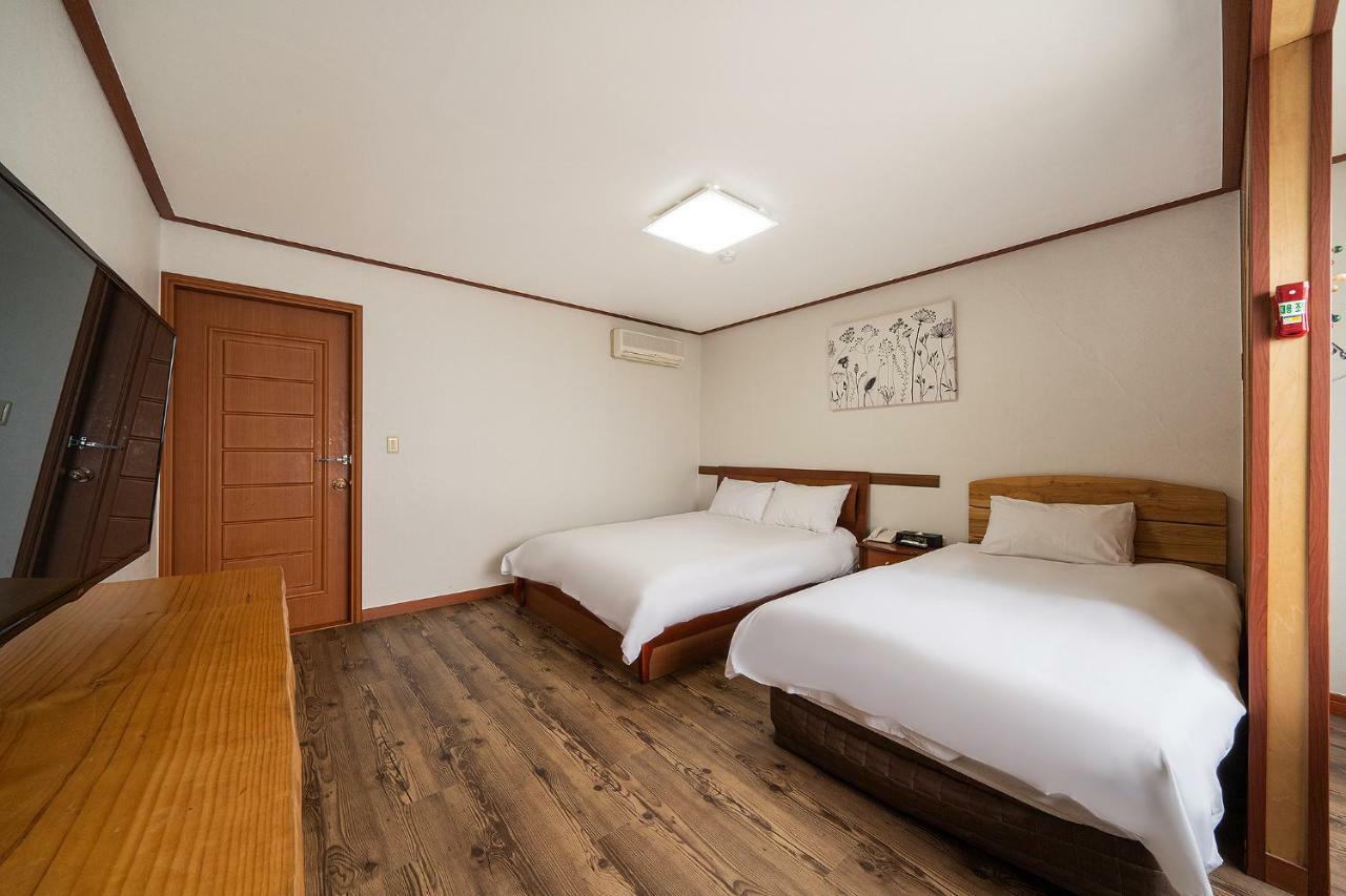 Fantastic Ocean View Sydney Hotel Чеджу Екстериор снимка