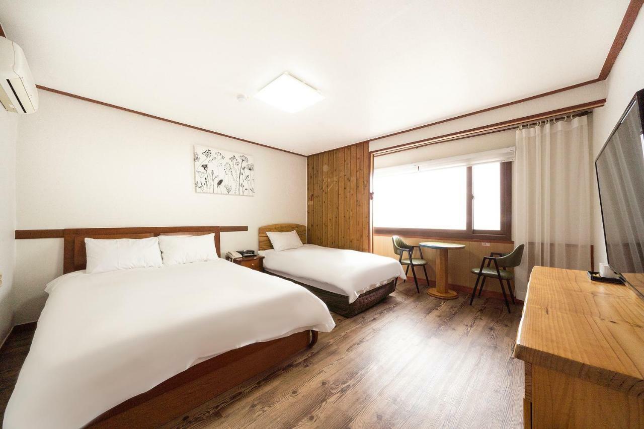 Fantastic Ocean View Sydney Hotel Чеджу Екстериор снимка