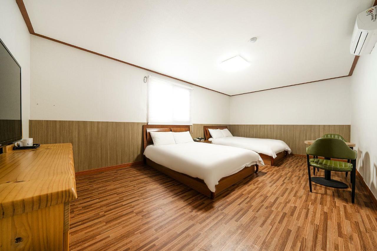 Fantastic Ocean View Sydney Hotel Чеджу Екстериор снимка
