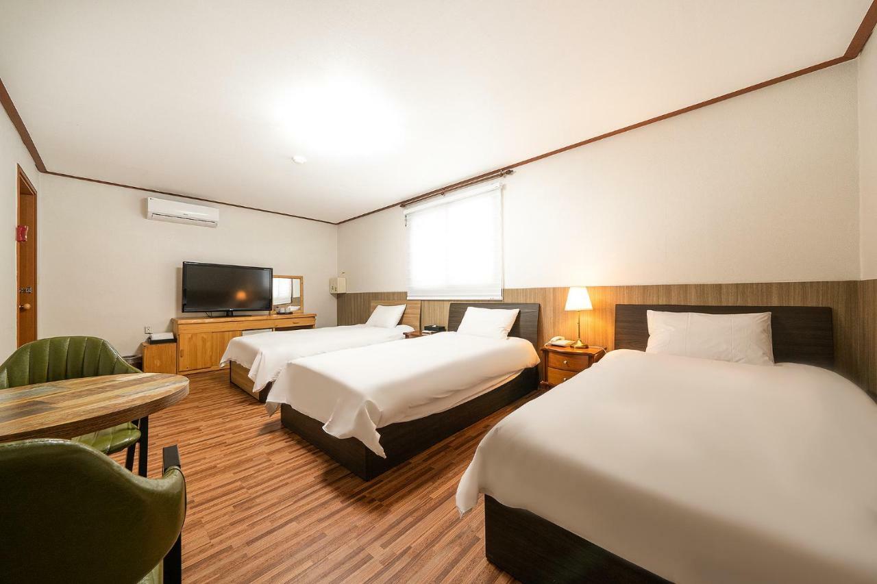 Fantastic Ocean View Sydney Hotel Чеджу Екстериор снимка